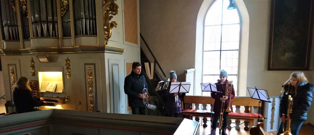 Bläserquartett mit Orgel zum vierten Advent